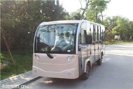  带门全封闭观光车